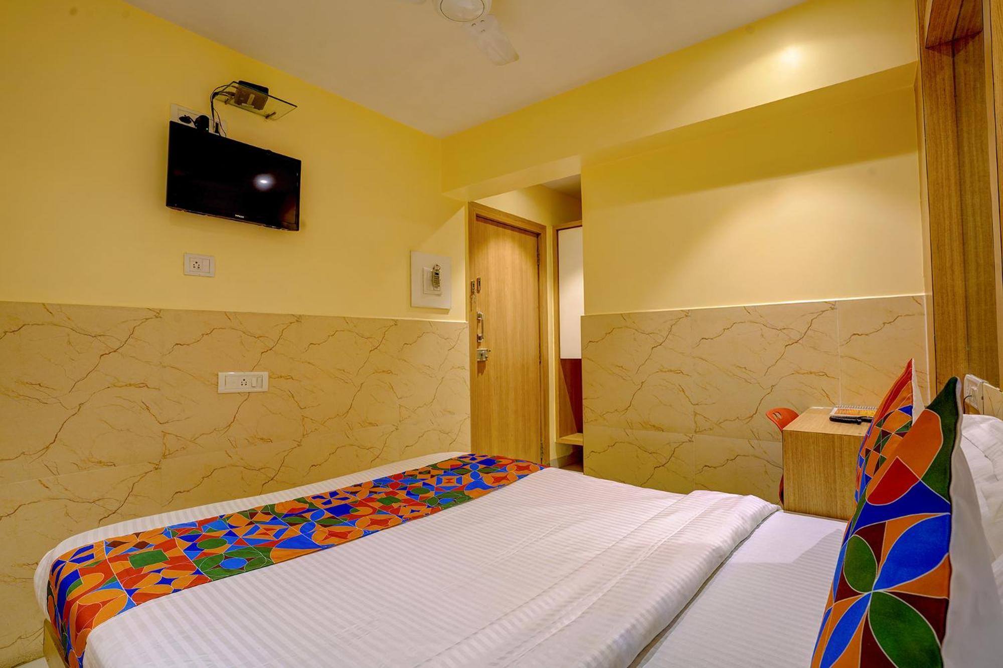 Fabhotel Starwood Residency - Behind Bmw Car Showroom Navi Mumbai Eksteriør billede
