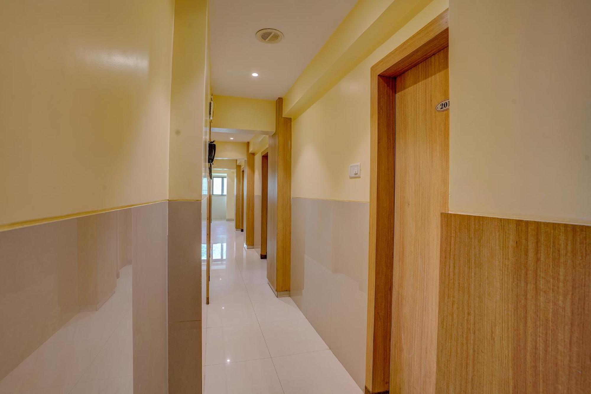Fabhotel Starwood Residency - Behind Bmw Car Showroom Navi Mumbai Eksteriør billede